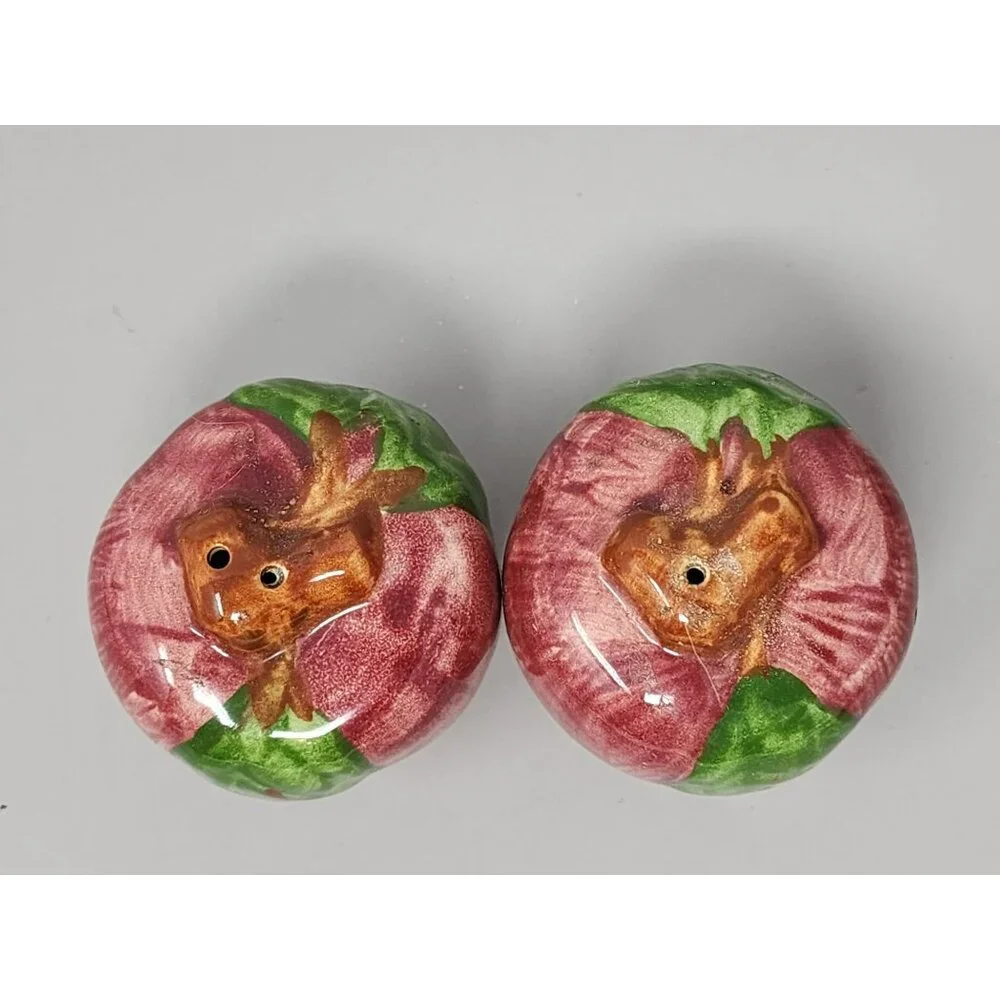 Vintage 3D Apples And Leaves Design Salt & Pepper Shakers Set Of 2 Small & Large